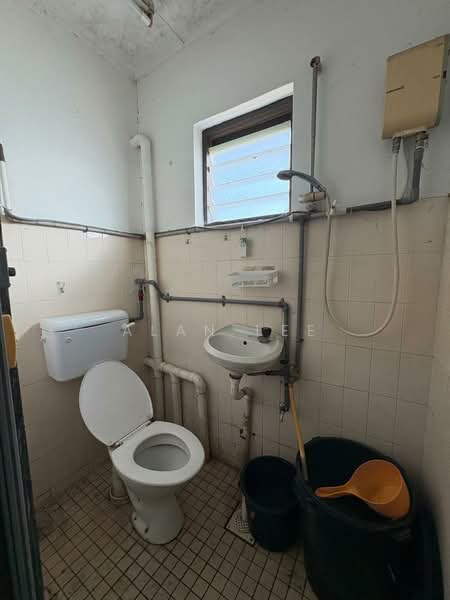 Flat for Rent at Seksyen 2 Wangsa Maju Flat - Alan Lee - Bathroom - PropertyGuru.com.my