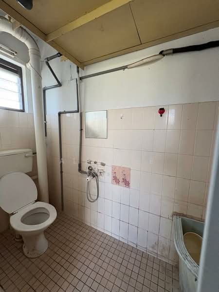 Flat for Rent at Seksyen 2 Wangsa Maju Flat - Alan Lee - Bathroom - PropertyGuru.com.my