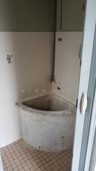 Rumah Flat untuk Disewa di Seksyen 2 Wangsa Maju Flat - Alan Lee - Bathroom - PropertyGuru.com.my