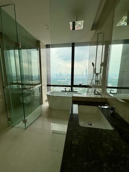 Servis Apartment untuk Dijual di Pavilion Damansara Heights - Steve Loh - Bathroom - PropertyGuru.com.my
