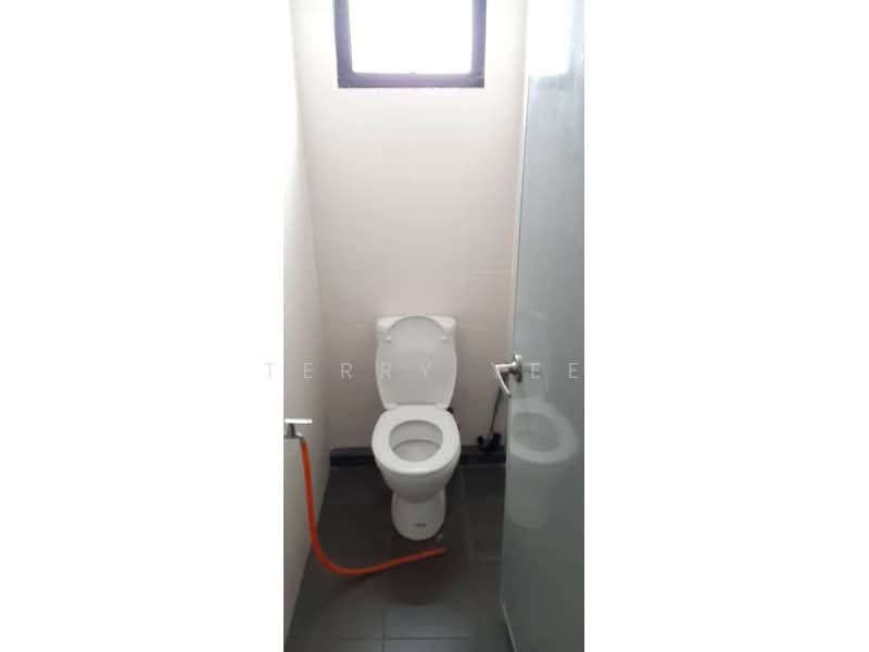 Shop for Rent in Puchong (Selangor) - Terry Yee - Bathroom - PropertyGuru.com.my