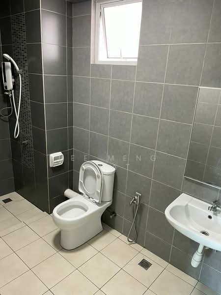 Kondominium untuk Disewa di Solaria Residences - Lee Meng Keat - Bathroom - PropertyGuru.com.my