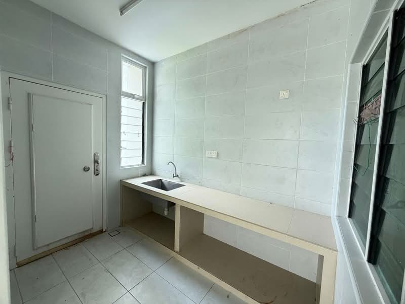 Cluster House for Sale in Skudai (Johor) - Finn Aw - Kitchen - PropertyGuru.com.my