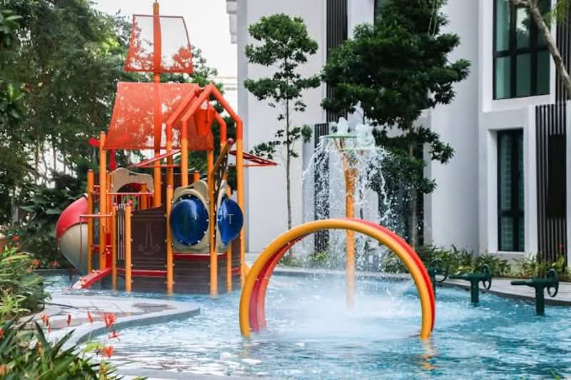 Service Residence for Sale at H2O Residences - Teh . - Pool - PropertyGuru.com.my