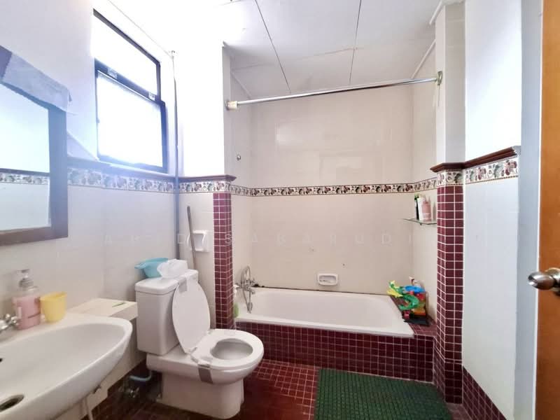 Kondominium untuk Dijual di Kampung Warisan - Abid Sabarudin - Bathroom - PropertyGuru.com.my