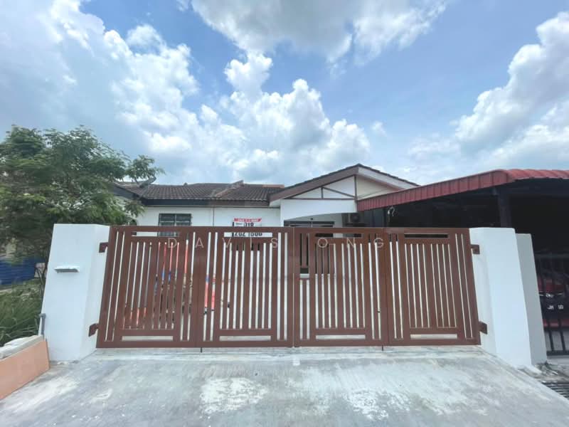 1-storey Terraced House for Sale in Bukit Sentosa (Rawang) - Davis Ong - Exterior - PropertyGuru.com.my