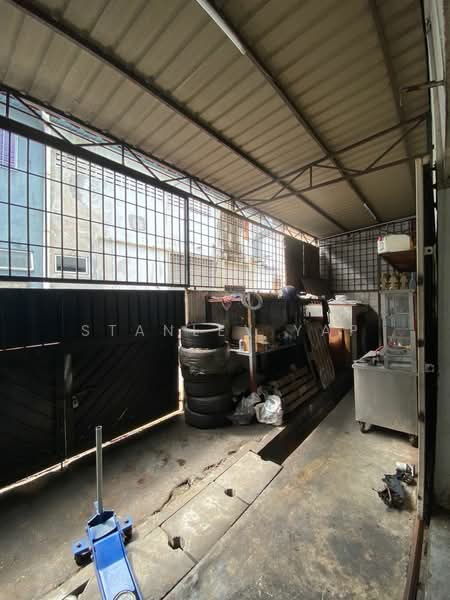 Factory for Sale in Bandar Teknologi Kajang (Kajang) - Stanley Yap - Car Park - PropertyGuru.com.my