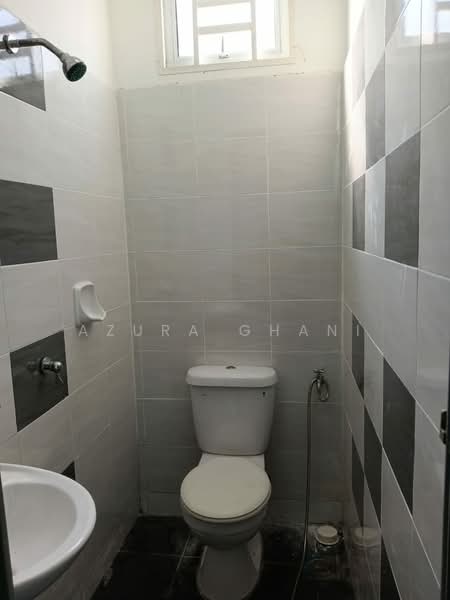 Semi-Detached House for Sale in Nibong Tebal (Penang) - Azura Ghani - Bathroom - PropertyGuru.com.my