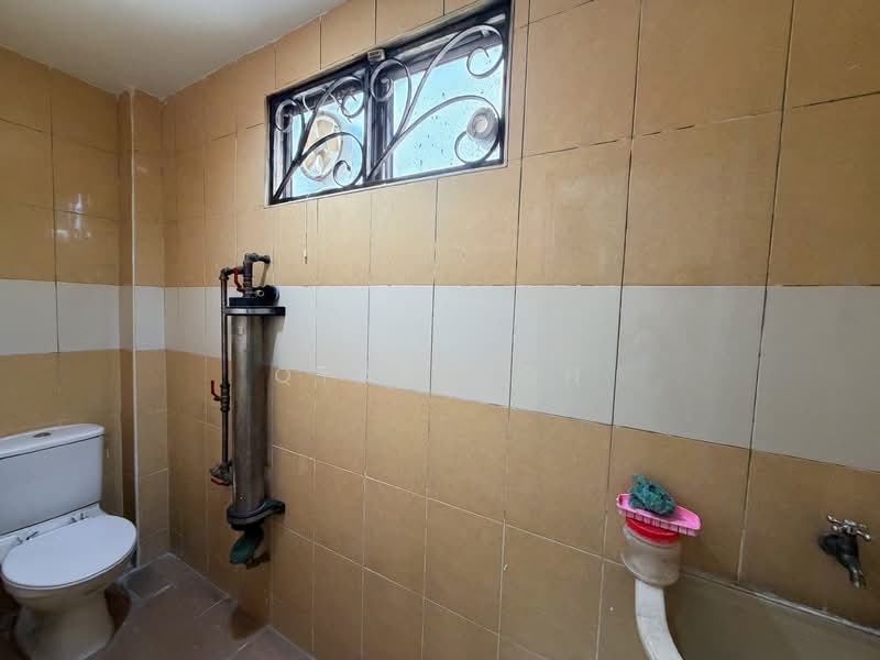 Rumah Teres untuk Disewa di Gelugor (Penang) - Qyan Goh - Bathroom - PropertyGuru.com.my