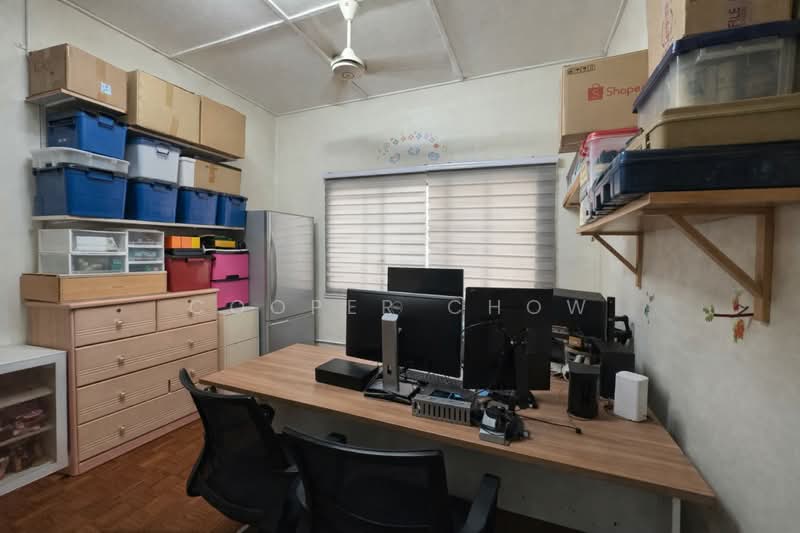 2-storey Terraced House for Sale in SS4 (Petaling Jaya) - Cooper Chow - Study - PropertyGuru.com.my