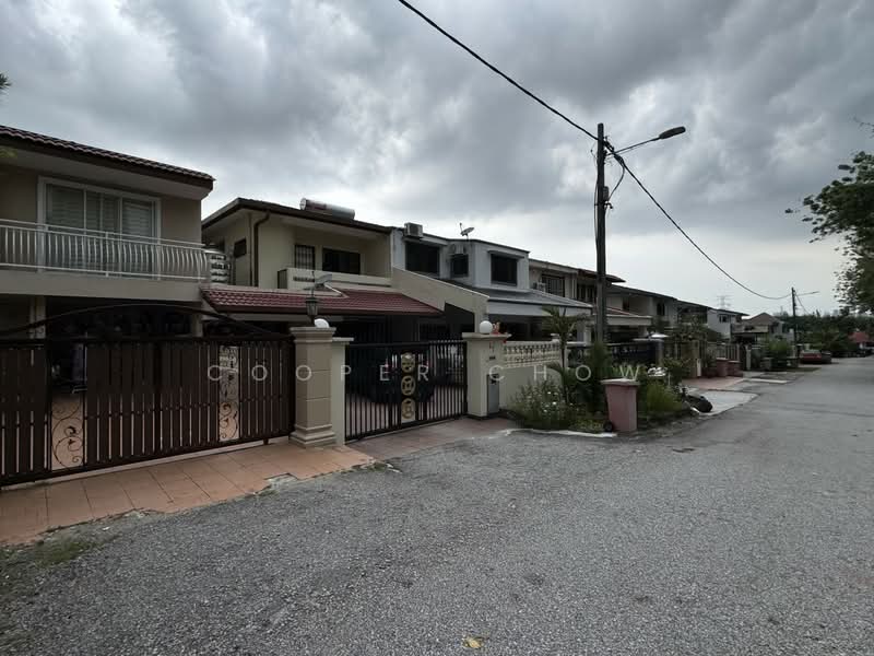 2-storey Terraced House for Sale in SS4 (Petaling Jaya) - Cooper Chow - Exterior - PropertyGuru.com.my