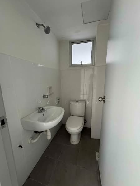 Pangsapuri untuk Dijual di Apartment Seroja - Paul Lee - Bathroom - PropertyGuru.com.my