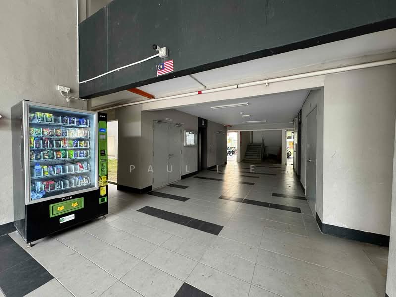 Pangsapuri untuk Dijual di Apartment Seroja - Paul Lee - Corridor - PropertyGuru.com.my