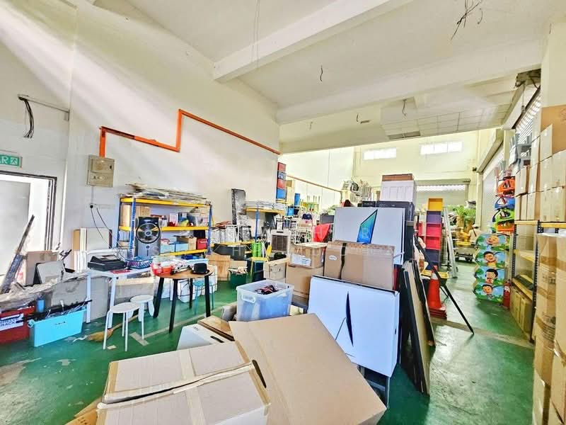 Warehouse for Sale in Bukit Jelutong (Shah Alam) - Nahathir Shahabudin - Interior - PropertyGuru.com.my