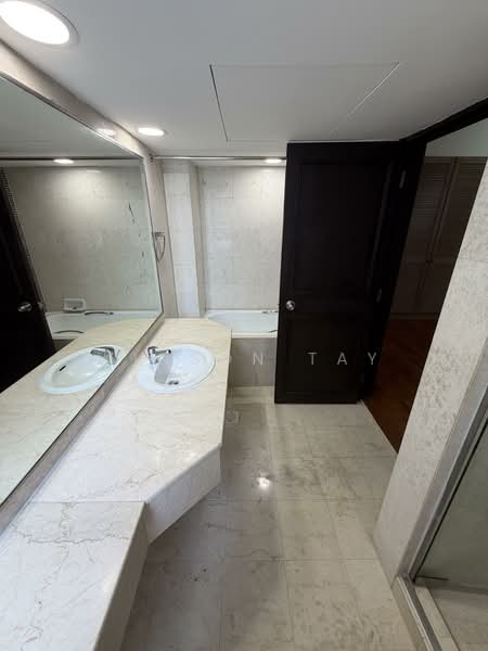 Kondominium untuk Disewa di Regency Tower - Winson Tay - Bathroom - PropertyGuru.com.my