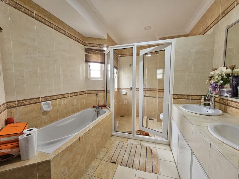 Bungalow for Sale in Ampang Jaya (Ampang) - Hei Kar Jun - Bathroom - PropertyGuru.com.my