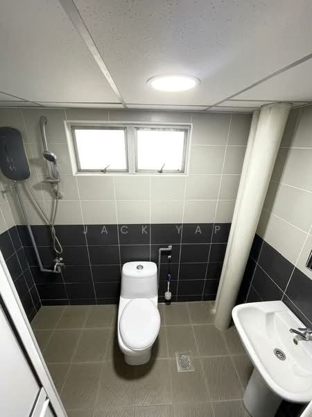 Apartment for Rent at Vista Saujana - Jack Yap - Bathroom - PropertyGuru.com.my