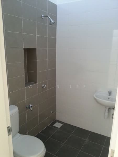 Rumah Teres 2 Tingkat untuk Dijual di Setia Ecohill (Semenyih) - Alvin Lee - Bathroom - PropertyGuru.com.my