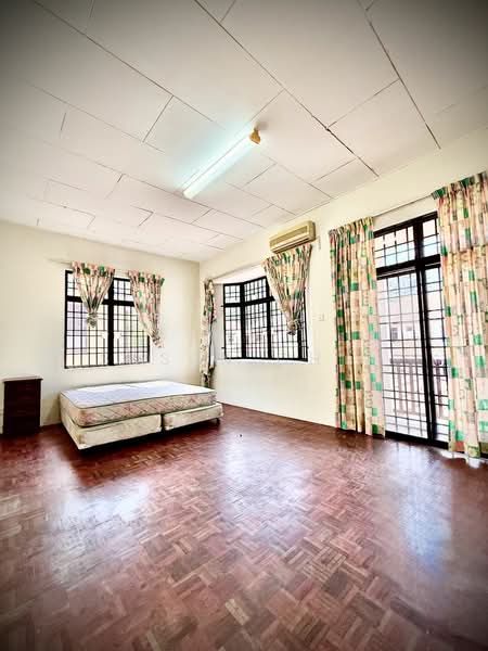 Rumah Berkembar untuk Dijual di Batu Feringghi (Penang) - Susan Chia - Bedroom - PropertyGuru.com.my