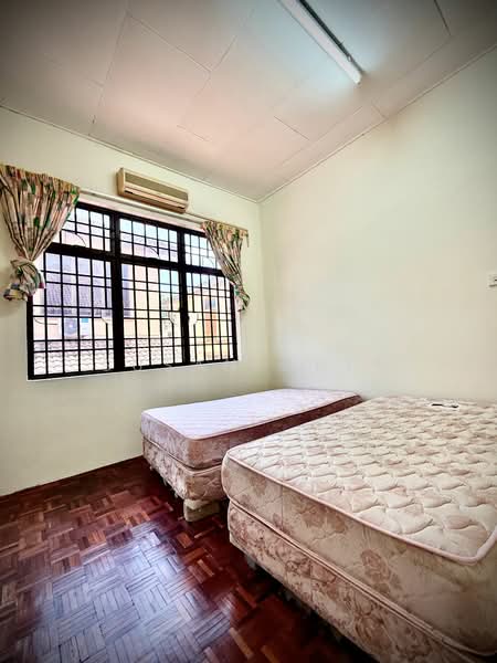 Rumah Berkembar untuk Dijual di Batu Feringghi (Penang) - Susan Chia - Bedroom - PropertyGuru.com.my