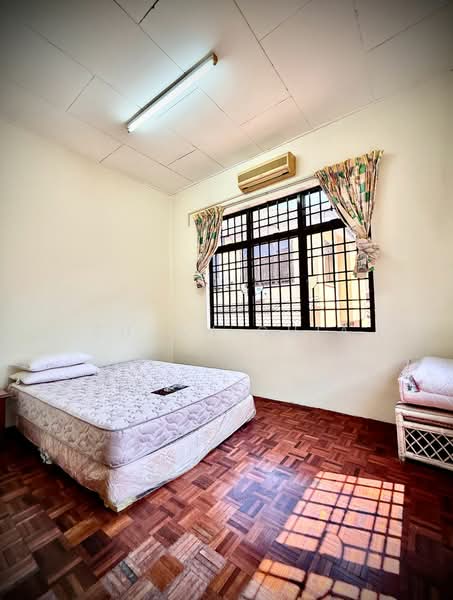 Semi-Detached House for Sale in Batu Ferringhi (Penang) - Susan Chia - Bedroom - PropertyGuru.com.my