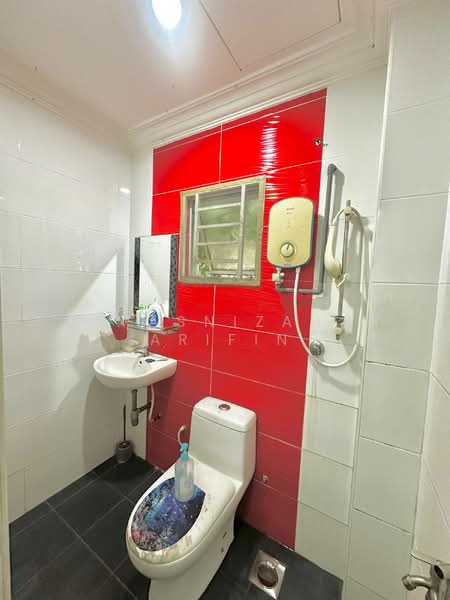 Rumah Teres 3 Tingkat untuk Dijual di Selayang (Selangor) - Masnizah Arifin - Bathroom - PropertyGuru.com.my