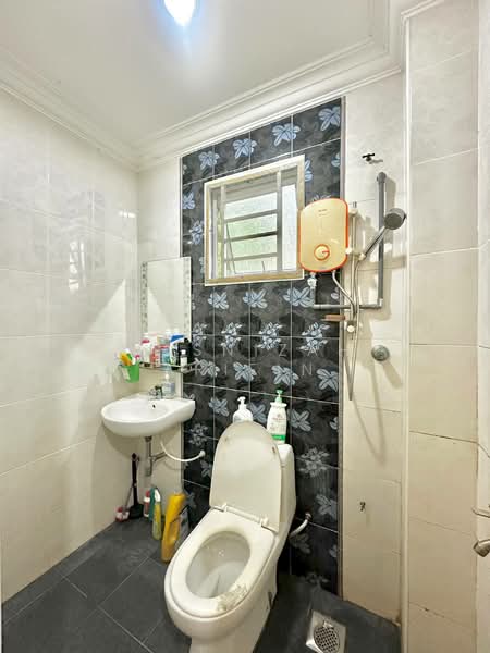 Rumah Teres 3 Tingkat untuk Dijual di Selayang (Selangor) - Masnizah Arifin - Bathroom - PropertyGuru.com.my