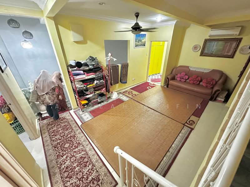 Rumah Teres 3 Tingkat untuk Dijual di Selayang (Selangor) - Masnizah Arifin - Living Room - PropertyGuru.com.my