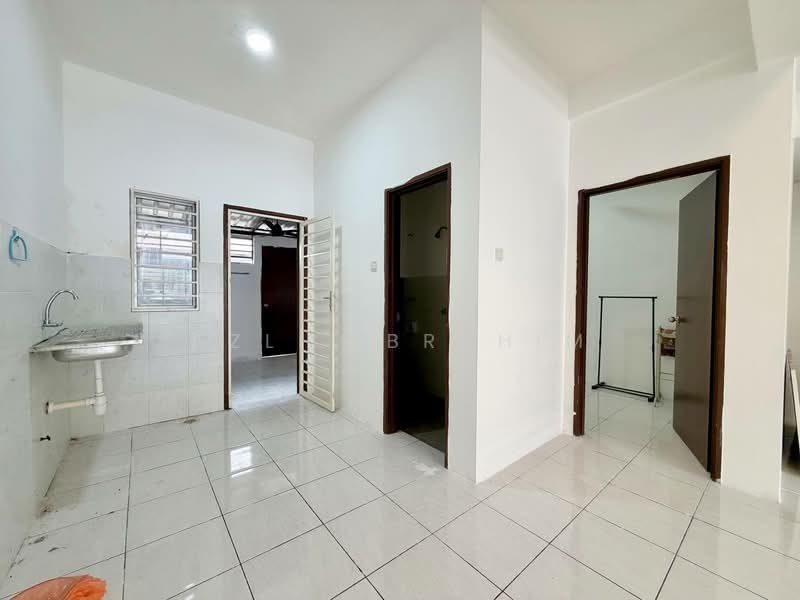 2-storey Terraced House for Sale in Taman Desiran Bayu (Puchong) - Azli Ibrahim - Interior - PropertyGuru.com.my