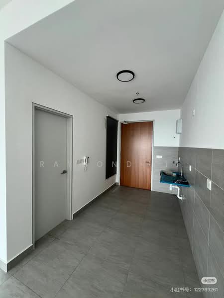 Servis Apartment untuk Disewa di Sunsuria Forum - Raymond Yii - Corridor - PropertyGuru.com.my