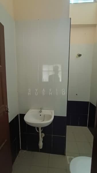 Terraced House for Sale in Klang (Selangor) - Syafiq Hushim - Bathroom - PropertyGuru.com.my