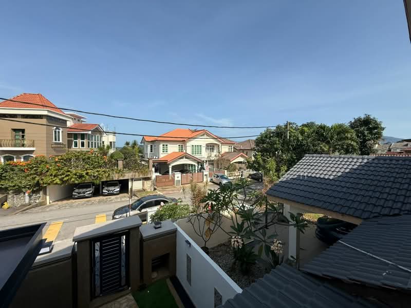 Rumah Berkembar untuk Dijual di Ukay Perdana (Ulu Kelang) - Brackson Loh - Exterior - PropertyGuru.com.my