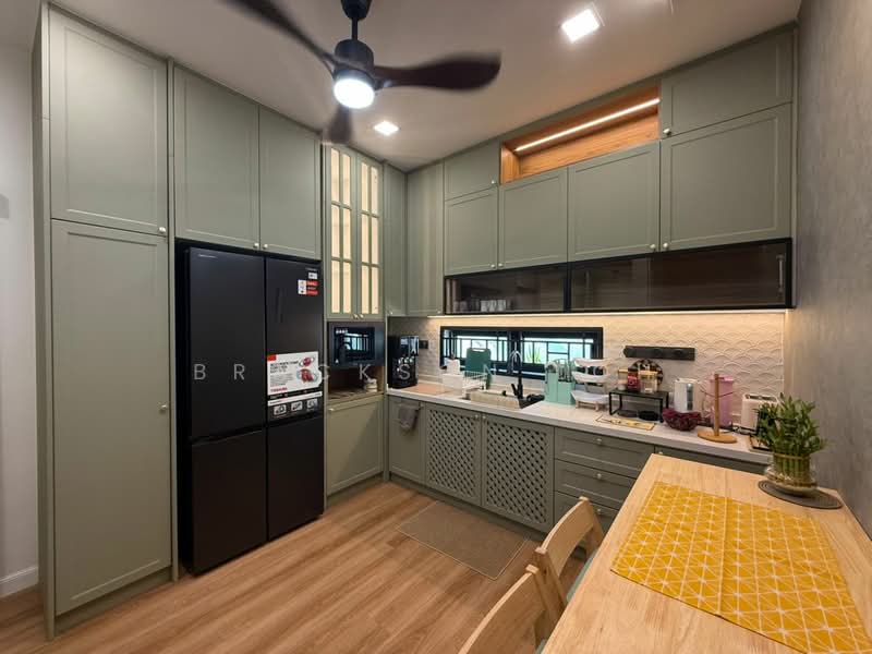Rumah Berkembar untuk Dijual di Ukay Perdana (Ulu Kelang) - Brackson Loh - Kitchen - PropertyGuru.com.my