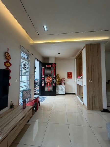 Cluster House for Sale in Setia Tropika (Johor Bahru) - Javenthan Ng - Entrance - PropertyGuru.com.my