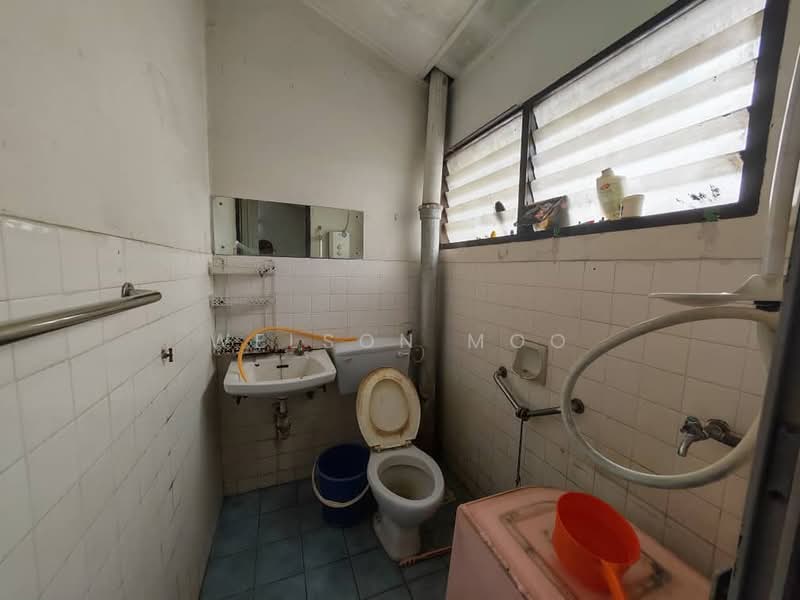 2-storey Terraced House for Sale in Taman Sri Rampai (Wangsa Maju) - Welson Moo - Bathroom - PropertyGuru.com.my