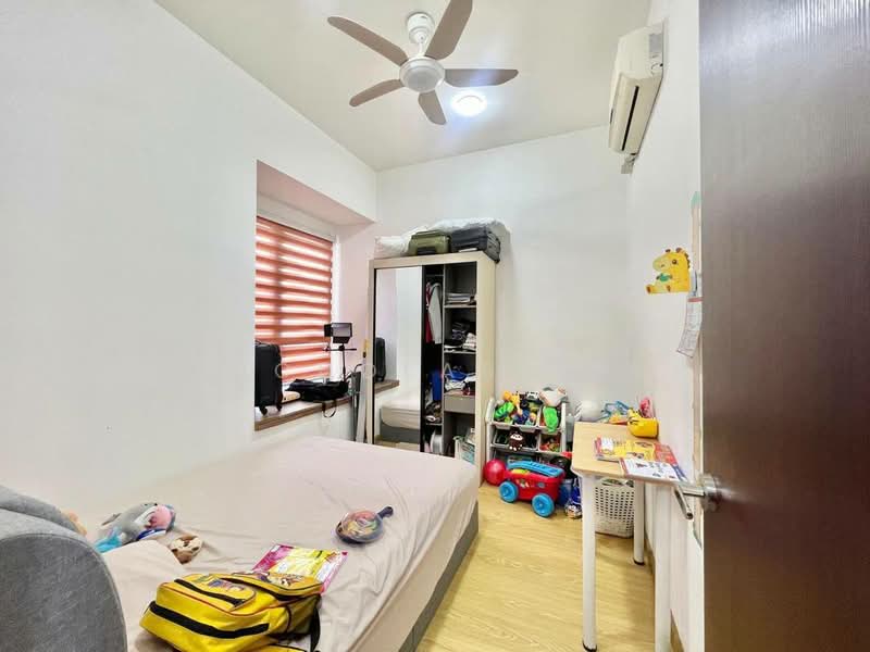 Condominium for Sale at Royal Strand @ Country Garden Danga Bay - Nicholas Tey - Bedroom - PropertyGuru.com.my