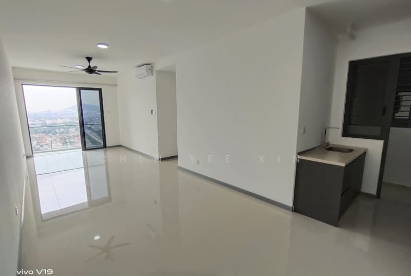 Servis Apartment untuk Dijual di United Point (Residensi Berpadu) - Chin Yee Xin - Living Room - PropertyGuru.com.my