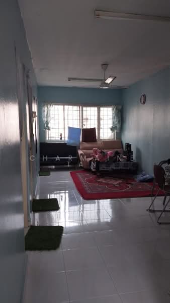 Apartment for Sale at Suria Magna - Charmaine Tan - Living Room - PropertyGuru.com.my