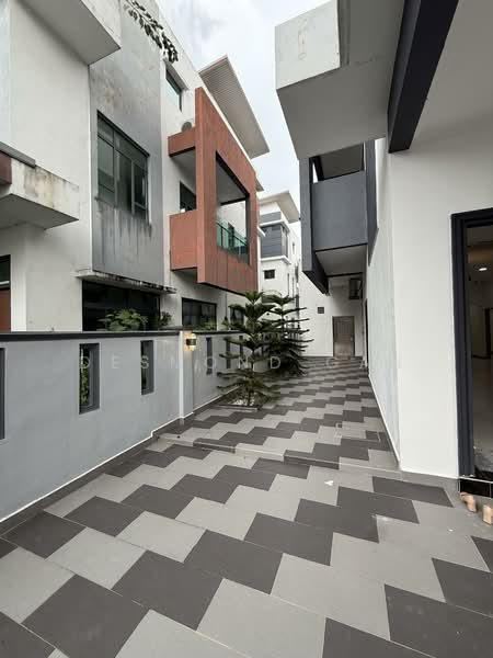 Semi-Detached House for Sale in Subang Jaya (Selangor) - Desmond Gan - Exterior - PropertyGuru.com.my
