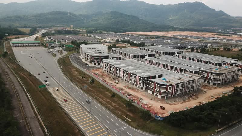 Shop / Office for Sale in Bandar Ainsdale (Seremban) - KL Tan - Exterior - PropertyGuru.com.my