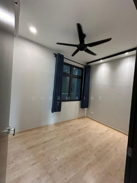 Kondominium untuk Dijual di The Henge - Charmaine Tan - Bedroom - PropertyGuru.com.my