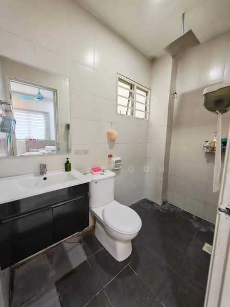 Townhouse for Sale in Taman Putra Perdana (Puchong) - Evan Goh - Bathroom - PropertyGuru.com.my