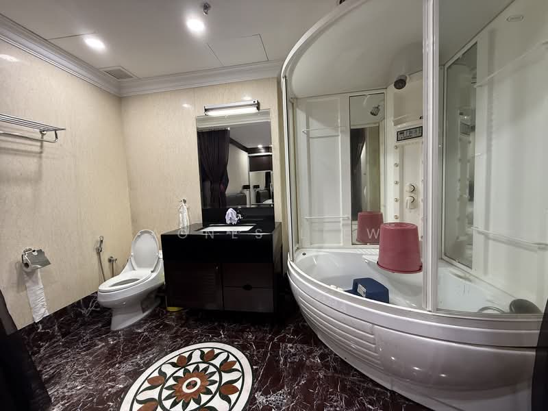 Service Residence for Sale at 3 Kia Peng - Agnes Liew - Bathroom - PropertyGuru.com.my