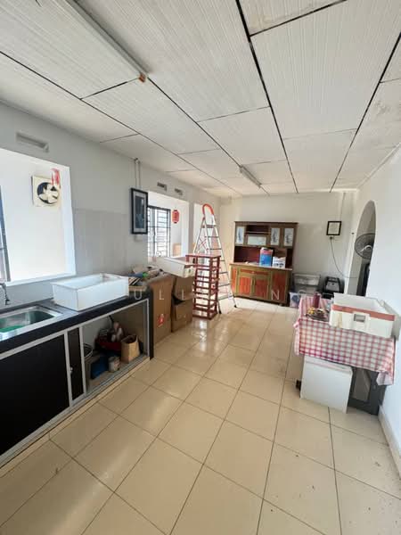 Rumah Teres 1 Tingkat untuk Dijual di Taman Abad (Johor Bahru) - Pauline Ng - Kitchen - PropertyGuru.com.my