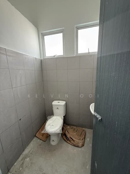 Factory for Rent in Sungai Bakap (Penang) - Kelvin Ooi - Bathroom - PropertyGuru.com.my