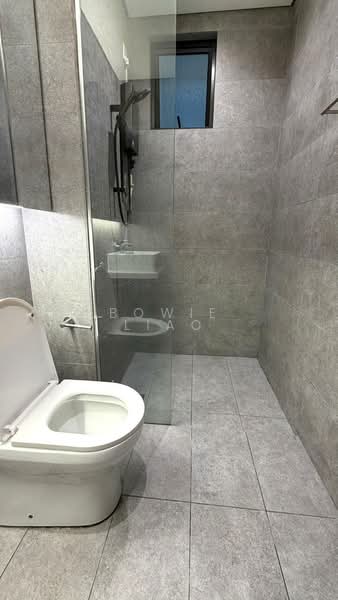 Servis Apartment untuk Disewa di The Birch - Bowie Liao - Bathroom - PropertyGuru.com.my