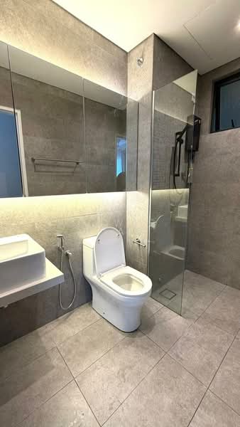 Servis Apartment untuk Disewa di The Birch - Bowie Liao - Bathroom - PropertyGuru.com.my