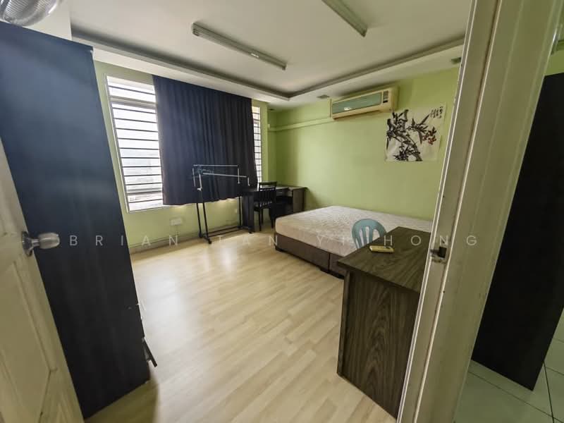 Pangsapuri untuk Disewa di Casa Prima - Brian Tan Yi Hong - Bedroom - PropertyGuru.com.my