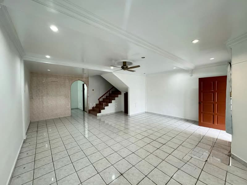 Kilang untuk Disewa di Pandamaran (Klang) - James Teoh - Living Room - PropertyGuru.com.my