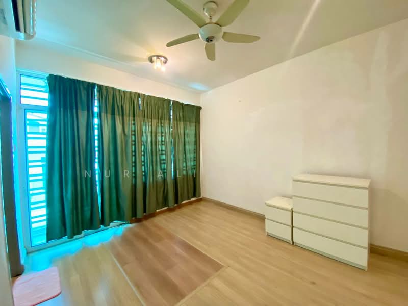 Rumah Berkembar untuk Dijual di Seksyen U10 (Shah Alam) - Nur Alia Omar - Bedroom - PropertyGuru.com.my
